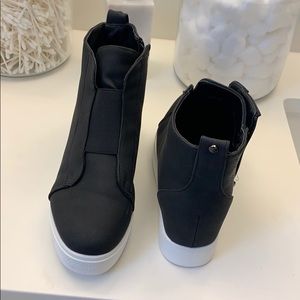 Danskin sneaker wedge